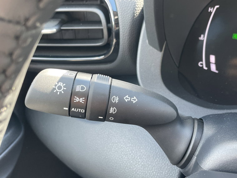 Vehicle Image 24