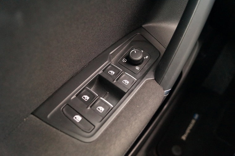 Vehicle Image 27