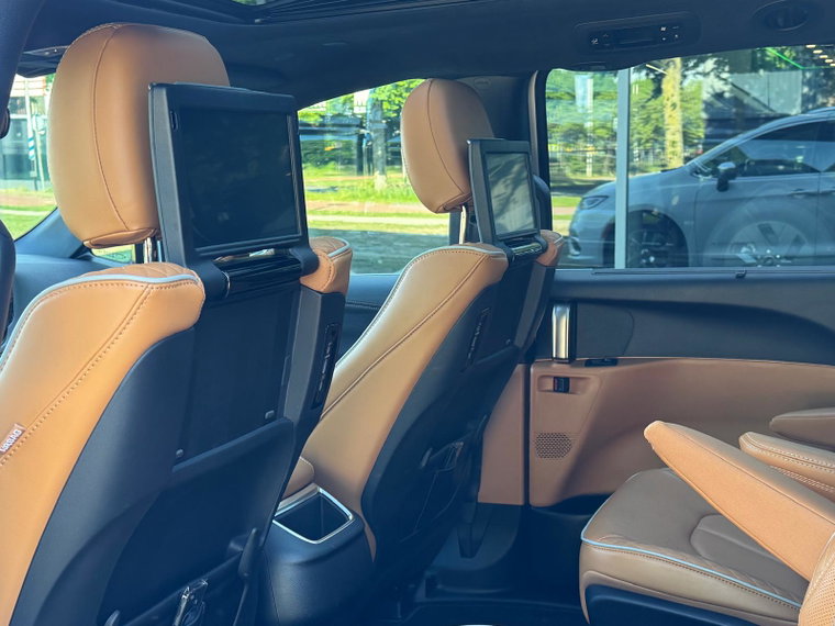Vehicle Image 31