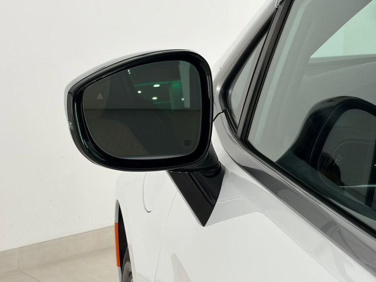 Vehicle Image 50