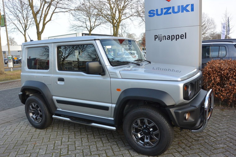 Vehicle Image 12