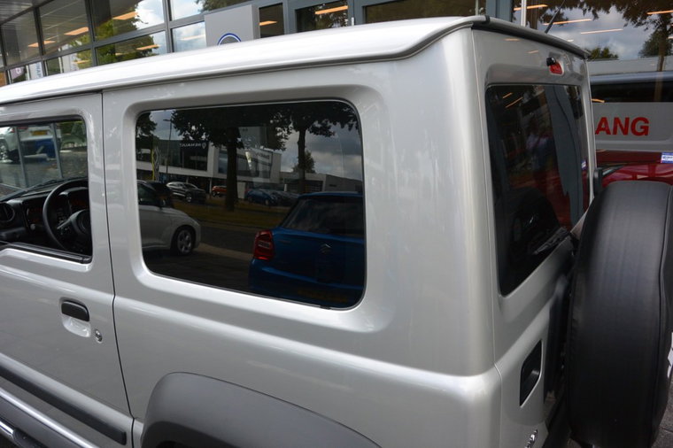 Vehicle Image 15