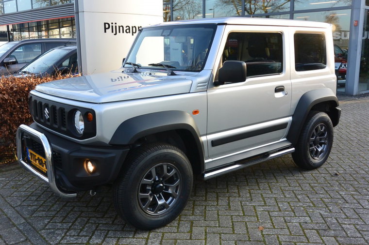 Vehicle Image 4