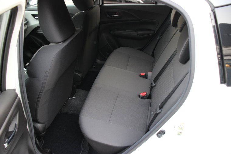 Vehicle Image 12