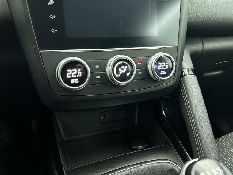 Vehicle Image 28