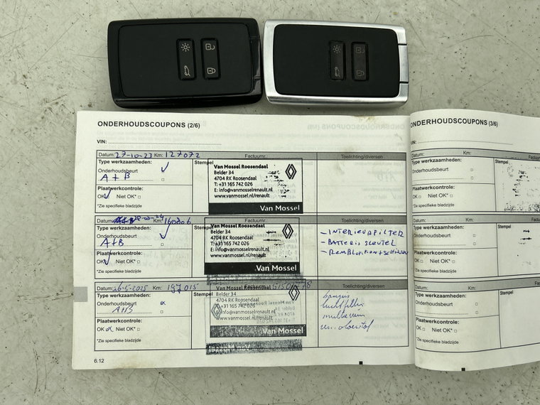 Vehicle Image 32