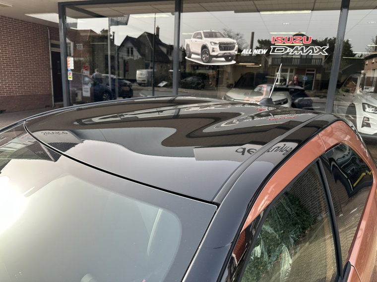 Vehicle Image 17