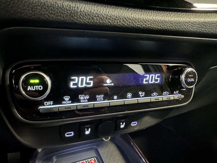 Vehicle Image 37