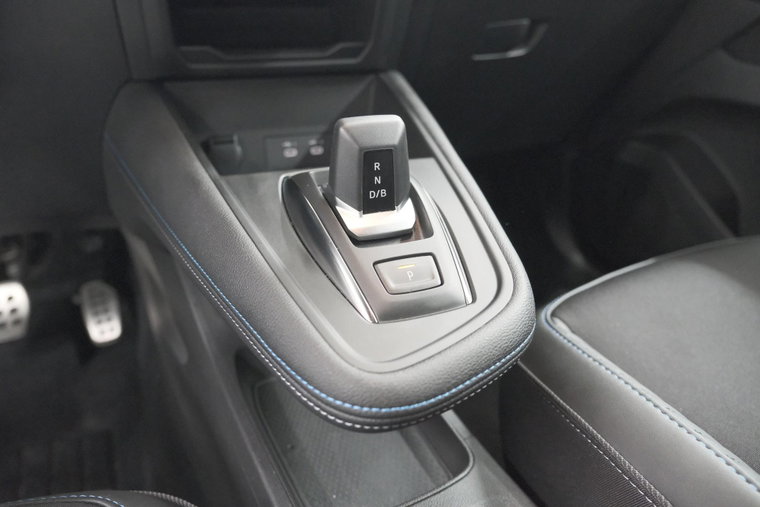 Vehicle Image 38