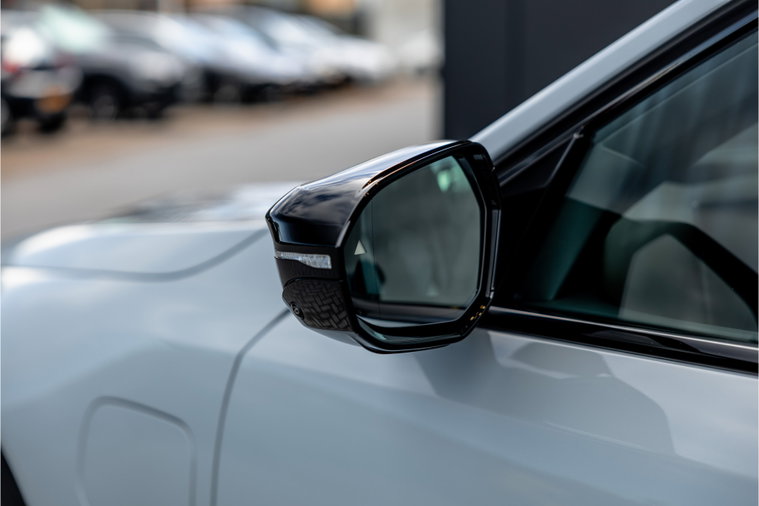 Vehicle Image 35