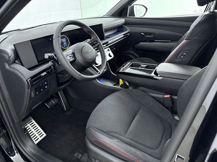 Vehicle Image 28