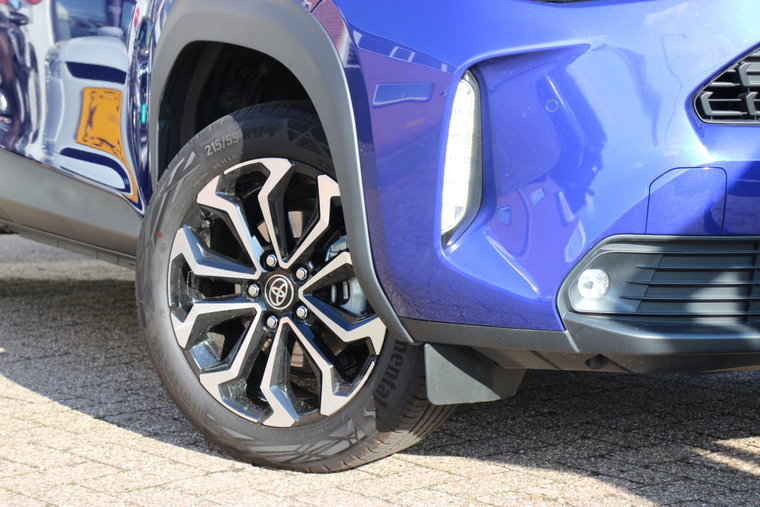 Vehicle Image 15