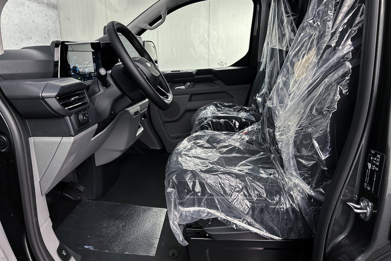 Vehicle Image 21