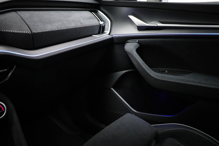 Vehicle Image 48