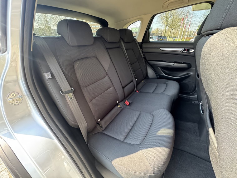 Vehicle Image 35
