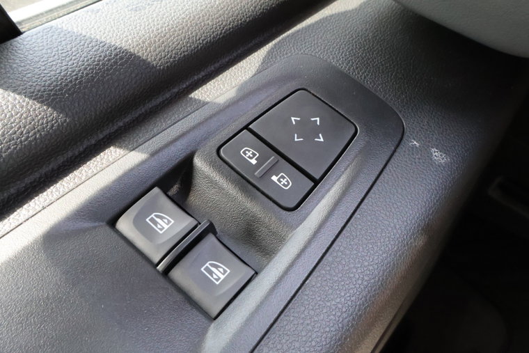 Vehicle Image 24