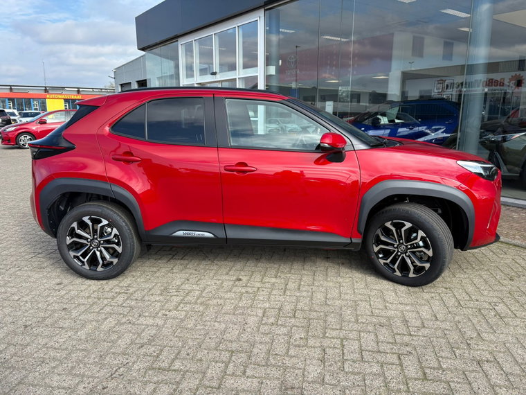 Vehicle Image 5