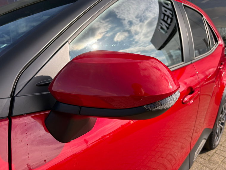 Vehicle Image 36