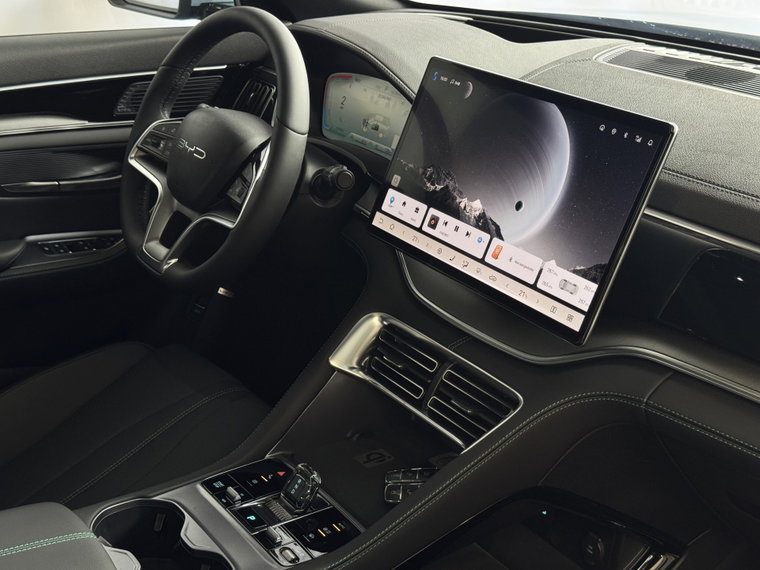 Vehicle Image 36