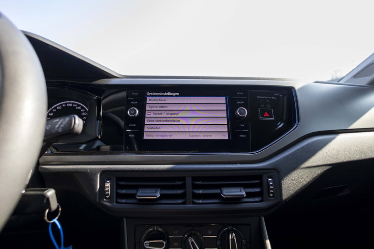 Vehicle Image 24