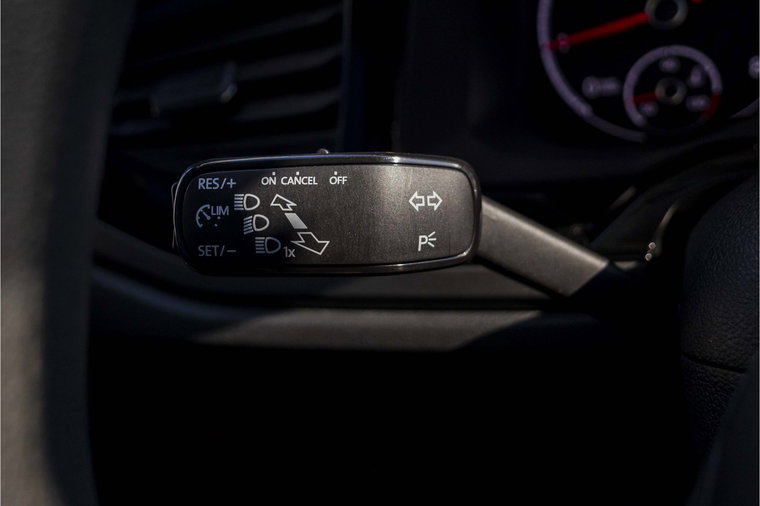 Vehicle Image 34