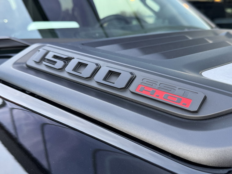 Vehicle Image 35