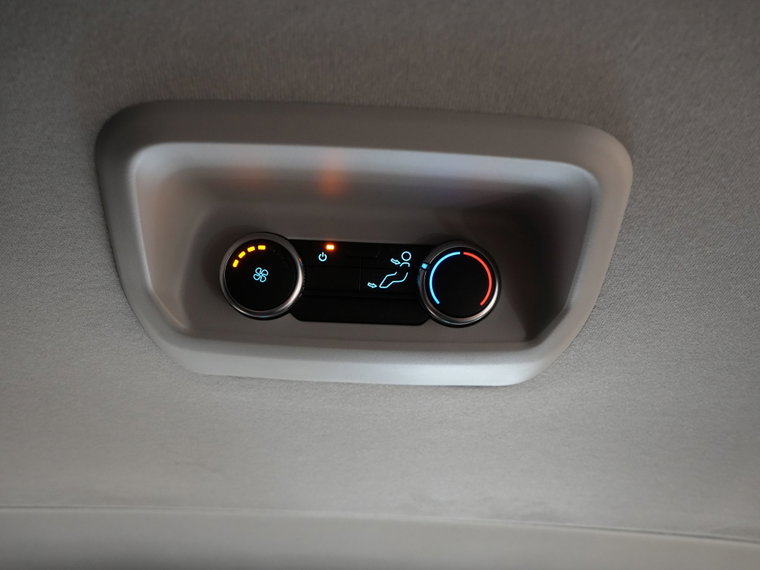 Vehicle Image 33