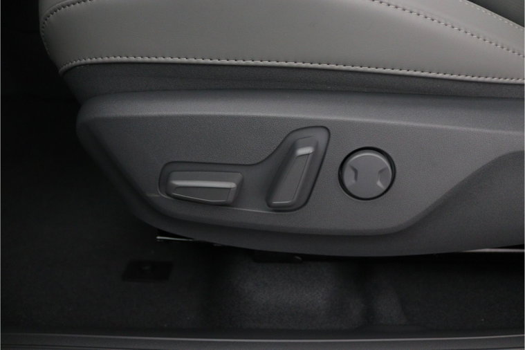 Vehicle Image 39