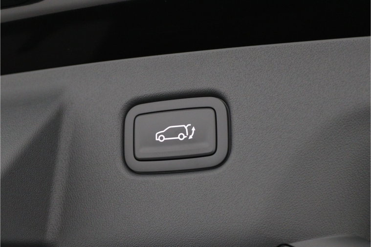 Vehicle Image 42