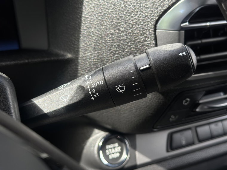 Vehicle Image 34