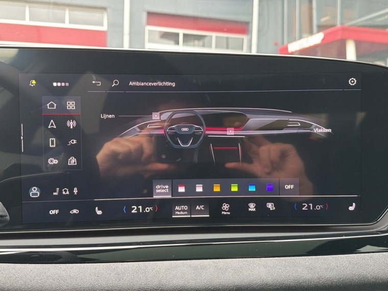 Vehicle Image 37