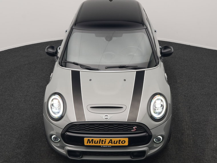 Vehicle Image 35