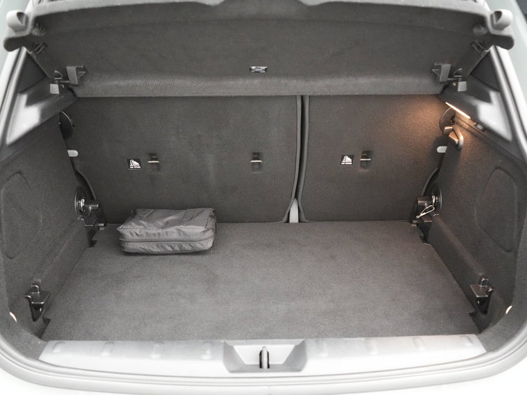 Vehicle Image 39