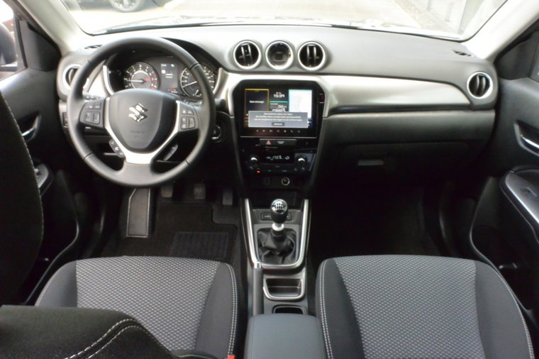 Vehicle Image 21