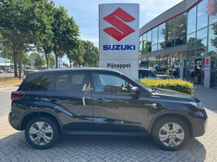 Vehicle Image 9