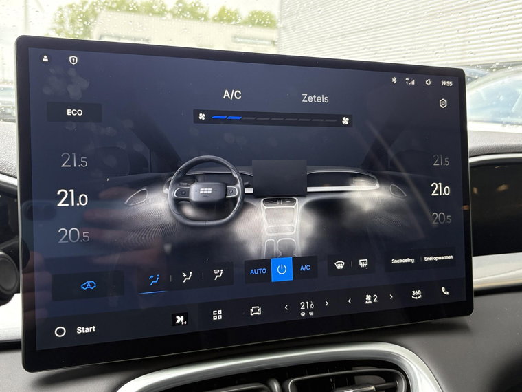 Vehicle Image 40