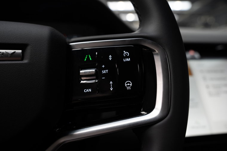 Vehicle Image 18