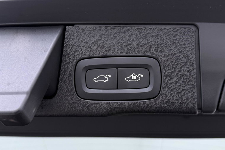 Vehicle Image 52