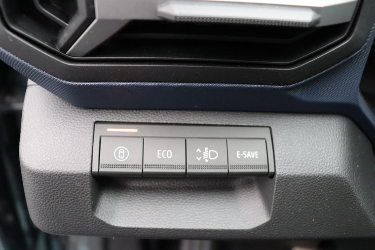 Vehicle Image 40