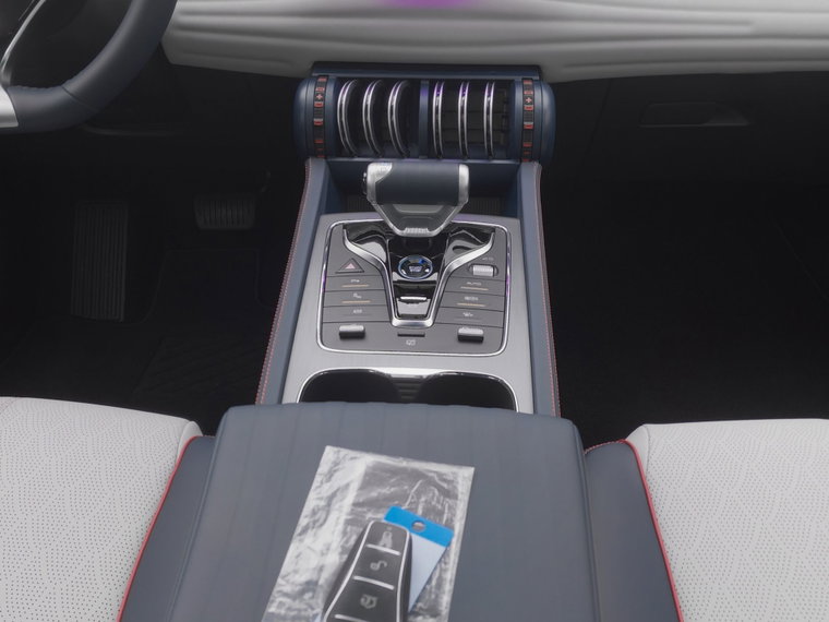 Vehicle Image 13