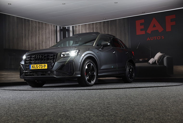 Vehicle Image 4