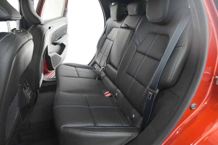 Vehicle Image 37