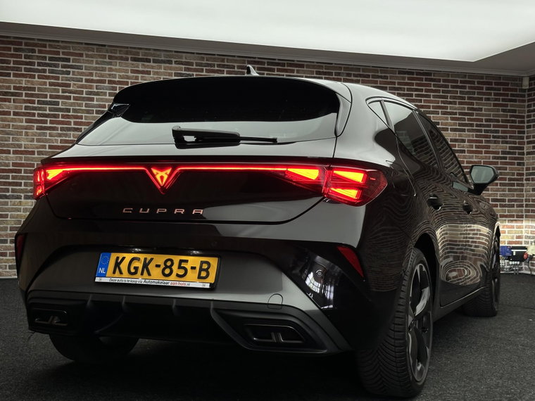 Vehicle Image 30