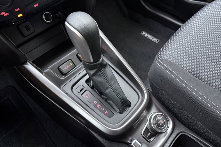 Vehicle Image 30