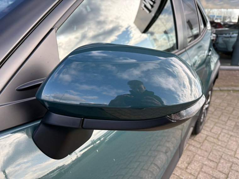 Vehicle Image 35