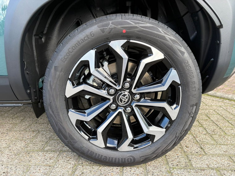 Vehicle Image 38