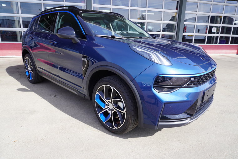 Vehicle Image 2