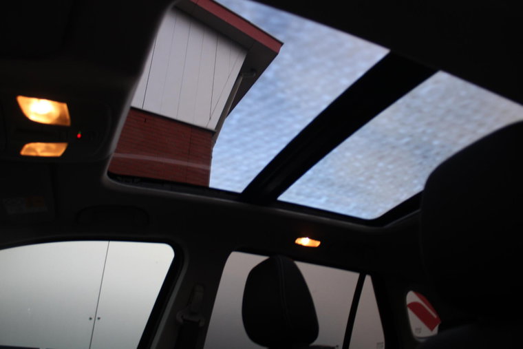 Vehicle Image 28