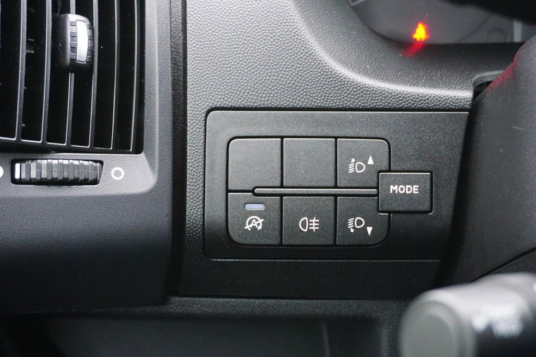 Vehicle Image 24