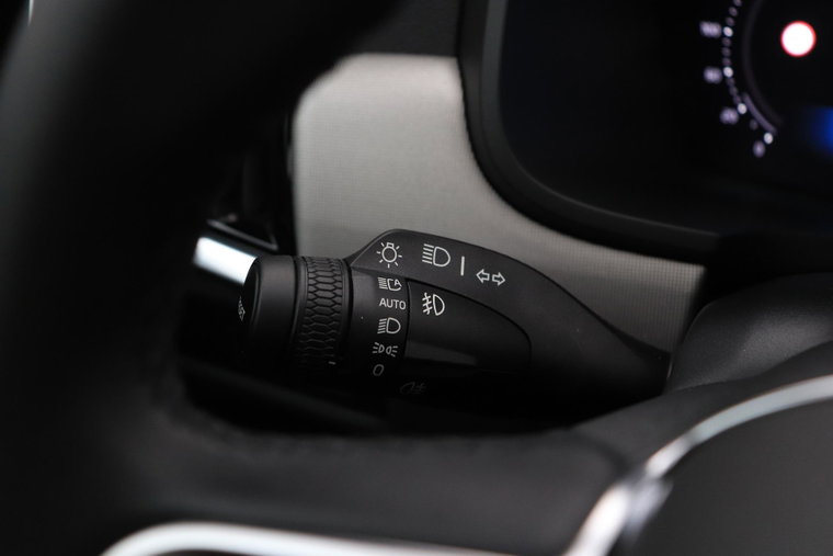 Vehicle Image 42